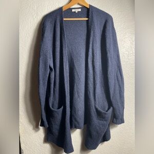 Maxwell Cozy Navy Blue Cardigan size M
